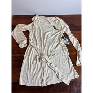 William & Mary Cream Sleep Robe Womens Medium New
